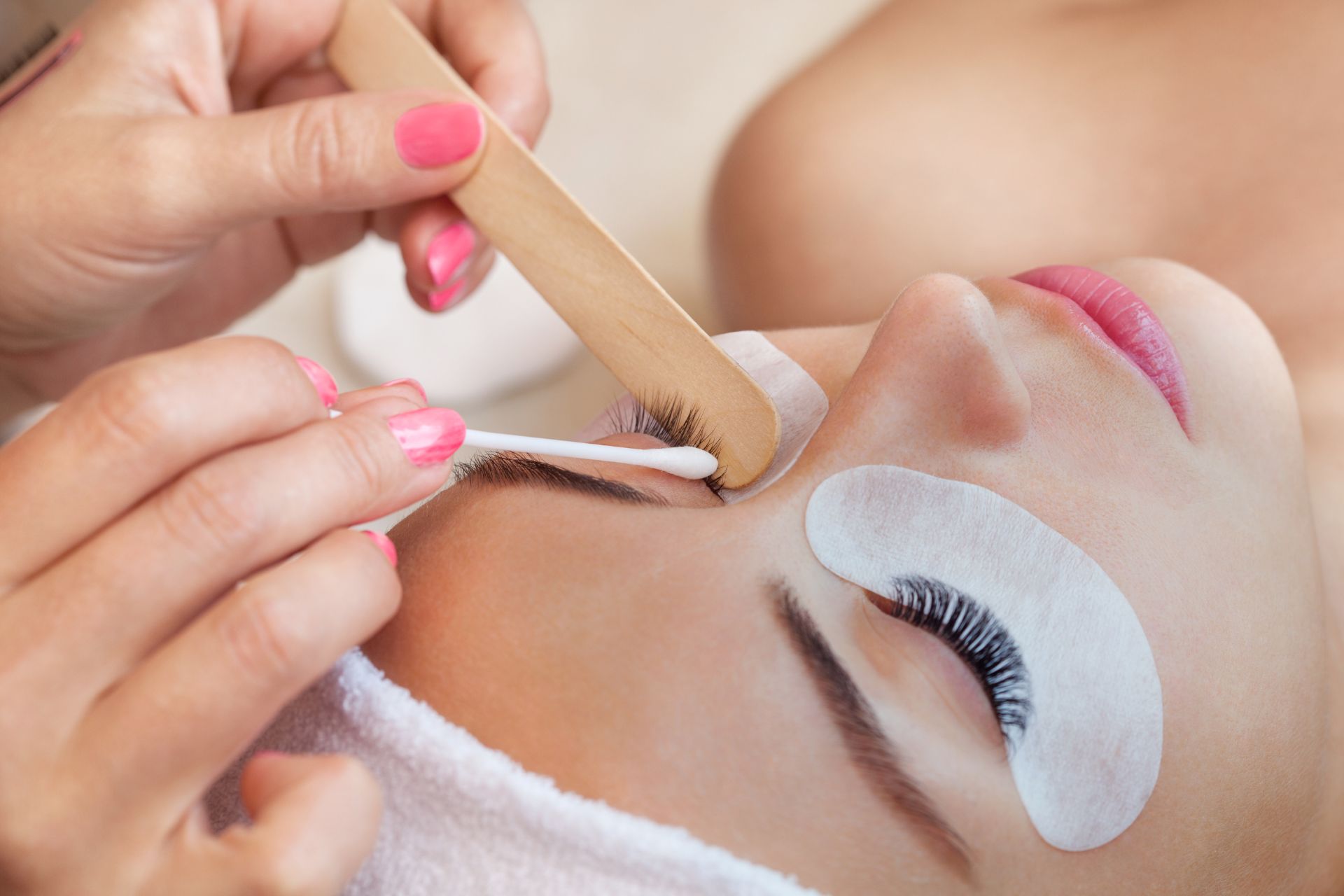 rehaussement-teinture-cils-bourges
